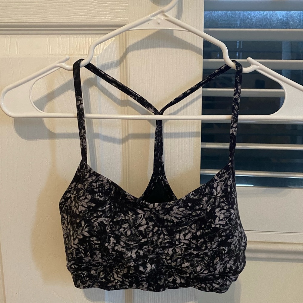 Lululemon flow y bra size 6